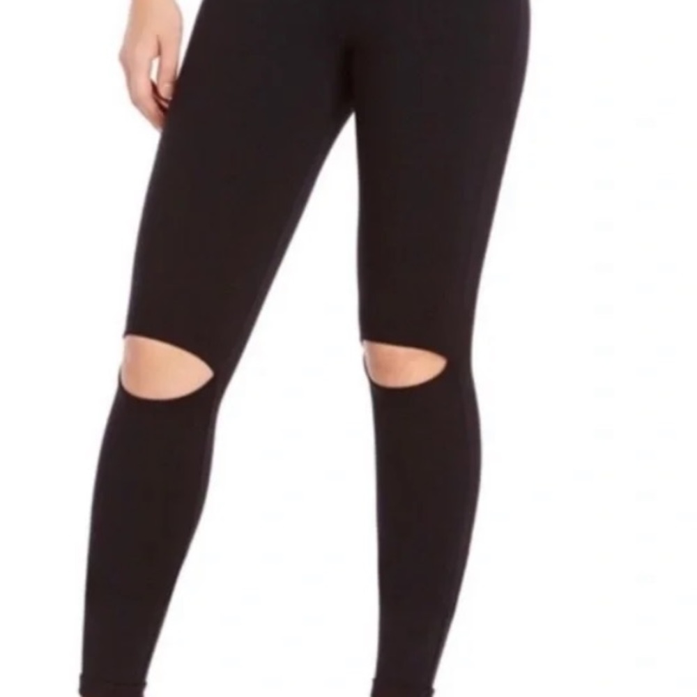 Supply and demand Ripped knee leggings
